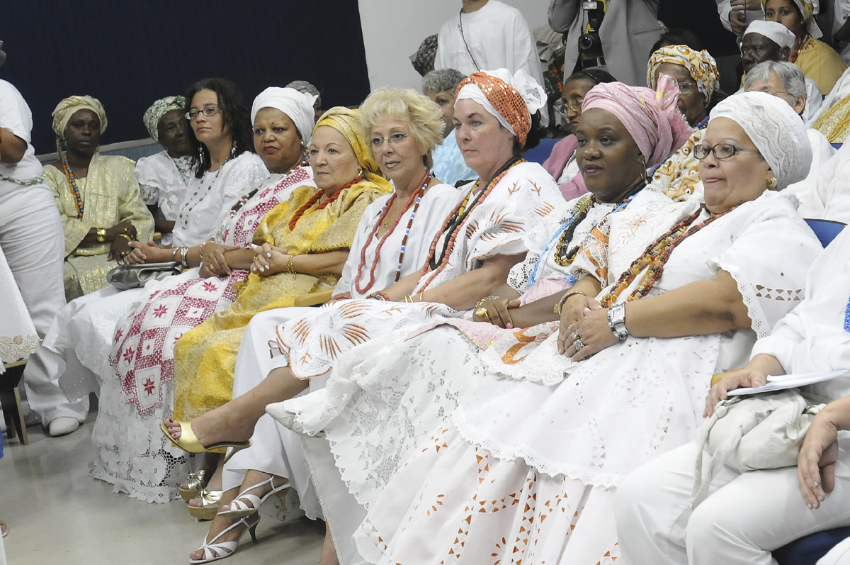 <a style='float:right;color:#ccc' href='https://www3.al.sp.gov.br/repositorio/noticia/05-2009/sacerdotisasdep jose candido (10).jpg' target=_blank><i class='bi bi-zoom-in'></i> Clique para ver a imagem </a>